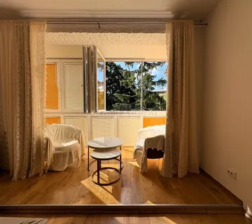 Stan u Rockefellerovoj, Medveščak - cover