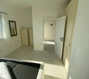 Marinići, 134 m2, 3S+B, dvoetažni stan s parkingom - cover