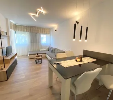 ZAMET, 66 m2, 3S+DB, s balkonom - Rijeka