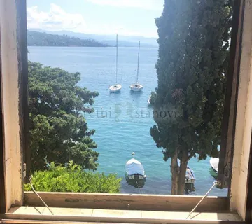 Volosko,uz more,3S+DB,107 m2 - Opatija