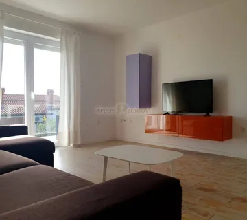 Najam, Martinkovac, 85 m2, 2S+DB, s balkonom i okućnicom - Rijeka