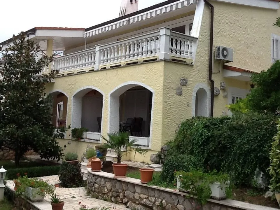 Kostrena,Villa kraj mora s bazenom i okućnicom - cover