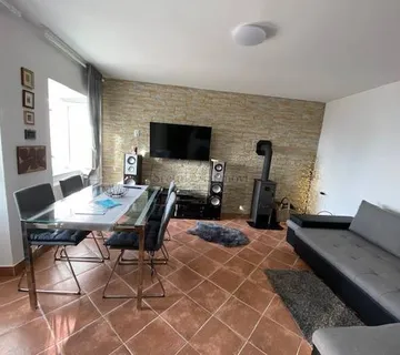 Kostrena,150 m2, s velikom okućnicom i studiom - cover