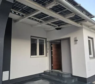 Moderna prizemnica u nizu s dvorištem 88 m2, Varaždin