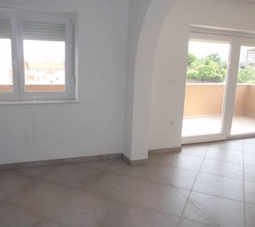 Srdoči,120m2, prazan stan, novogradnja, s parkingom - cover