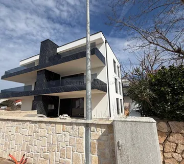 Stan 2,Stara Novalja, 2S+DB, prizemlje + velika terasa - cover