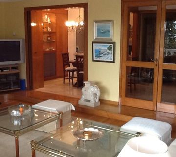 Kostrena,Villa kraj mora s bazenom i okućnicom - cover