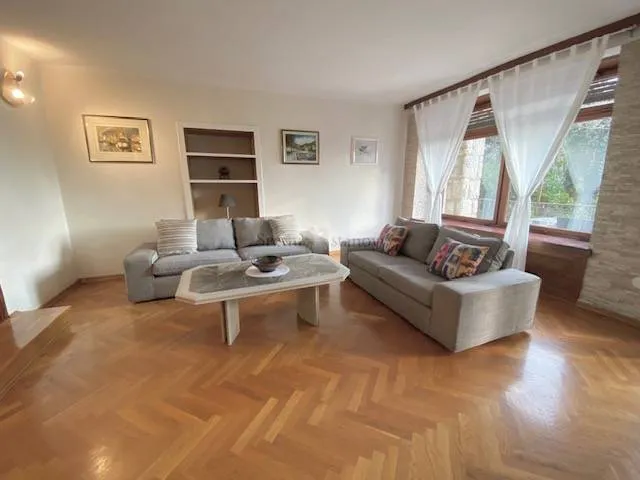 Rijeka, Bulevard, 98 m2, 2S+DB, s terasom i okućnicom - cover