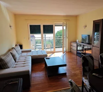 Kostrena, prilika, stan sa okućnicom, 108 m2 - cover