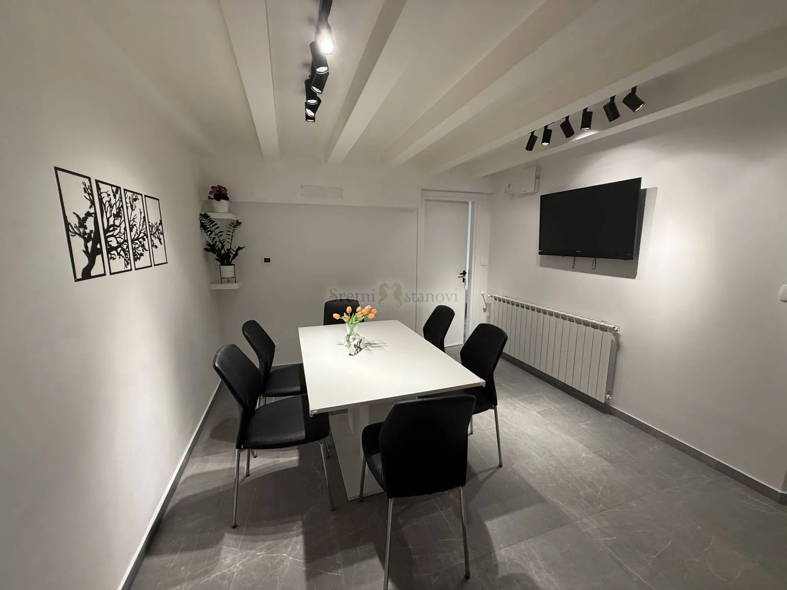 Stan 107 m2, Zagreb (Borongaj)- PRILIKA! - cover