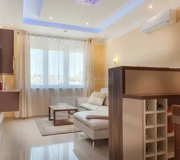 Predivan stan u centru Zagreba - cover