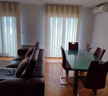 Drenova, 2S+DB, 80 m2, s balkonom i pogledom - Rijeka