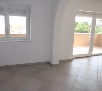 Srdoči,120m2, prazan stan, najam, novogradnja, s parkingom - cover
