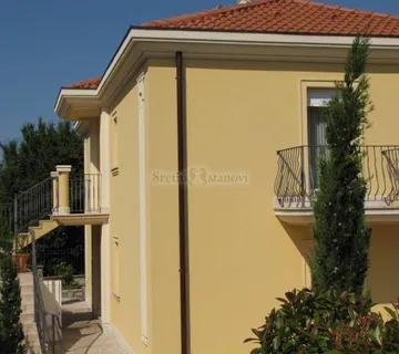 Njivice, kuća 50m od mora i plaže - Njivice, Omišalj