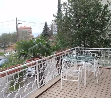 Prekrasna vila na Banderovu, 400m2 +okućnica - Rijeka