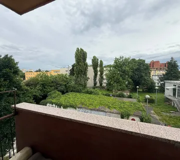 Maksimir, Ružmarinka Garsonijera – 27,10 m² s balkonom - Zagreb