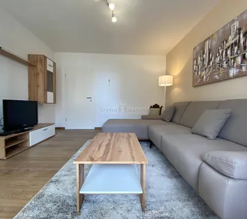 VEŽICA, najam, 2S+DB, 68 m2, s balkonom - Rijeka