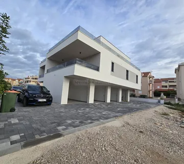 Srima, Novogradnja, Luksuzni 3s + Db Stan - Srima, Vodice