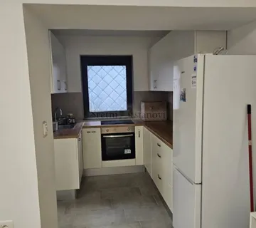 Kuća s velikom okućnicom Fužine, Vrata, parcela 3266m2 - Vrata, Fužine