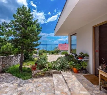Kostrena,Luksuzna villa,220 m2, s bazenom i okućnicom - Rožmanići, Kostrena