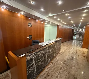 IZNAJMLJUJE SE UREDSKI PROSTOR- 31,00 m2- TRNJE - Zagreb