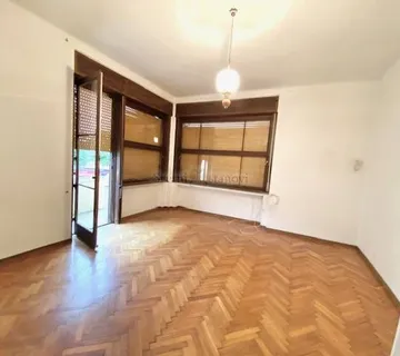 Matulji, centar, 4S+DB, 195 m2, s parkingom, prodaja