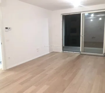 Stan novogradnja Trešnjevka, garaža, spremište - cover