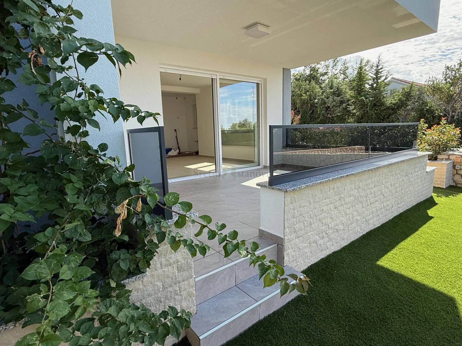 Stan Novalja (1s+db) - cover