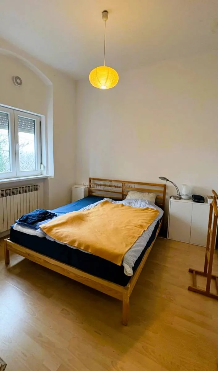 Stan za prodaju, Ilirski trg, Zagreb - cover