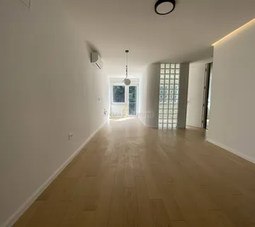 Zagreb Centar, stan 48 m2, top lokacija 1S+DB - cover