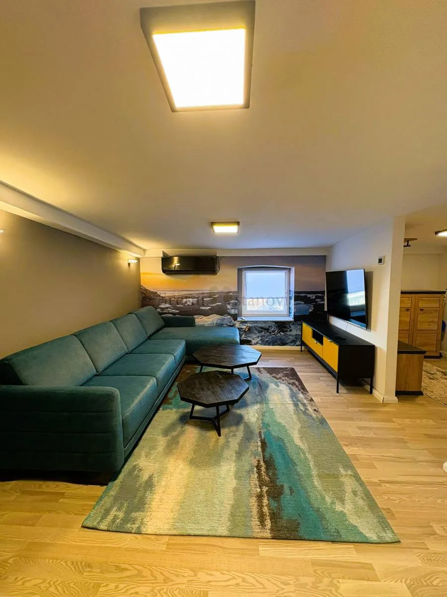 Potkrovni dragulj u centru Zagreba za najam -potpuno novi +parking - cover