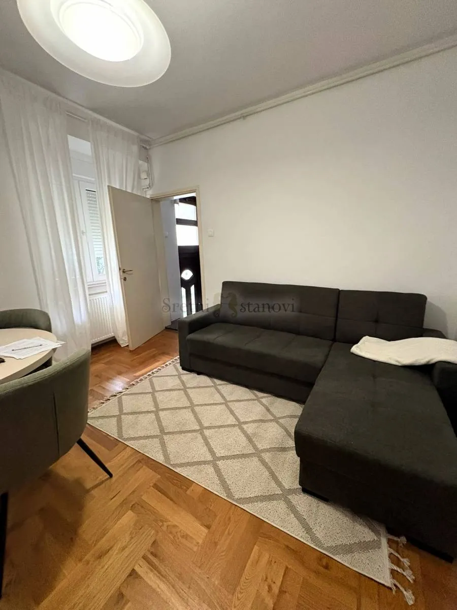 Stan za najam u centru Zagreb, Radićeva ulica +parking! - cover