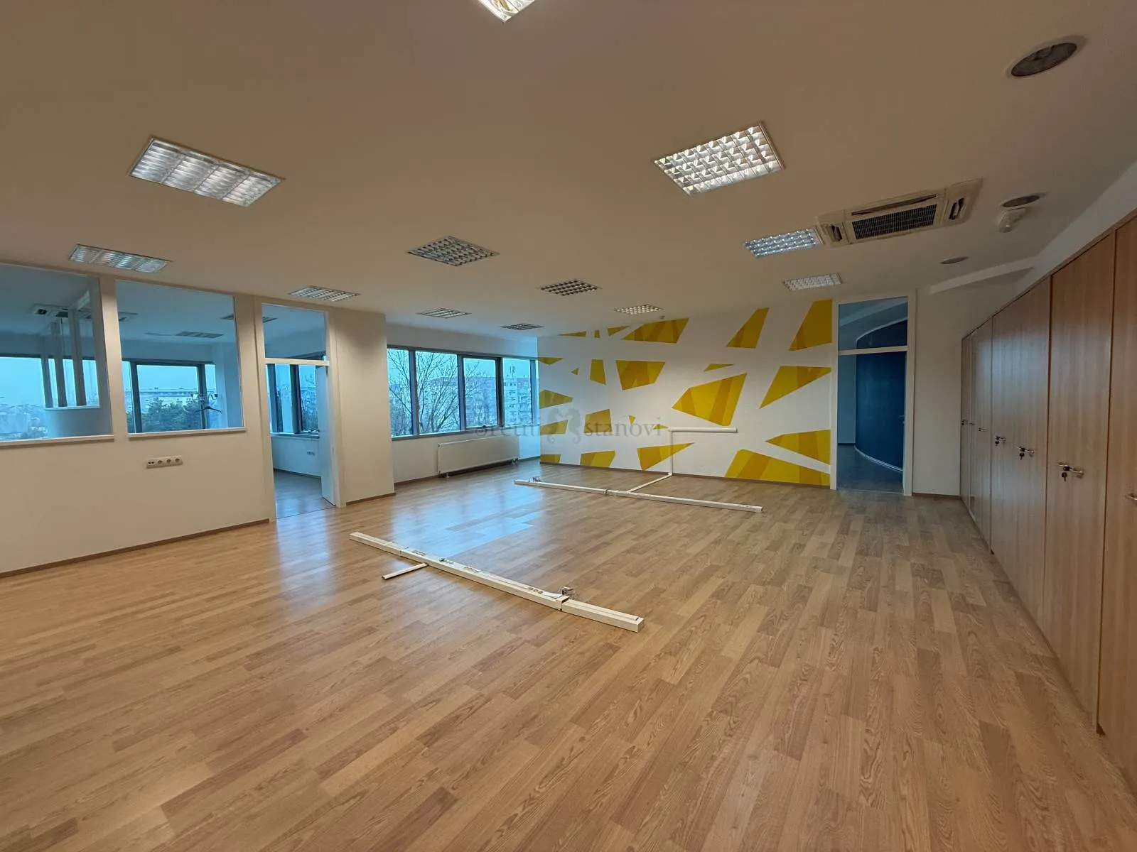 Uredski prostor za najam 273 m2, Zagreb (Prečko) - cover