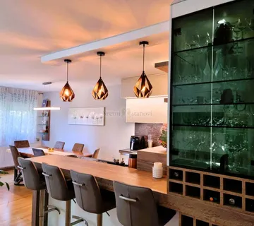 Luksuzan stan u centru Zagreba - 127 m2 - pogled na Branimirovu - cover