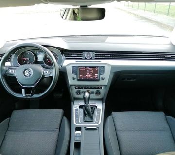 VW Passat Variant 1,6 TDI BMT DSG, 2017GOD,PDV, NAVIGACIJA, KARTICE - cover