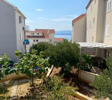 Stan: Bol, 45.00 m2, novogradnja (prodaja)