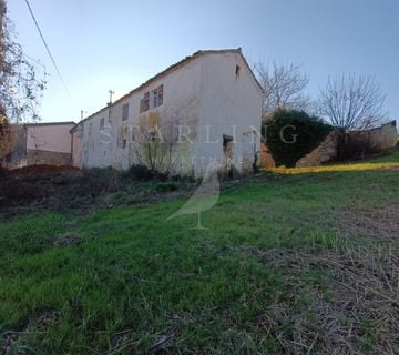 GRAĐEVINSKO ZEMLJIŠTE SA OBJEKTOM, 1100 M2, MOTOVUN - cover