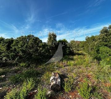 PRODAJA, VIKEND ZEMLJIŠTE, PERUŠKI, KRNICA, 350 m2 - cover