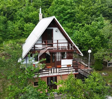 Zlobin, Kuća okružena prirodom - Zlobin, Bakar
