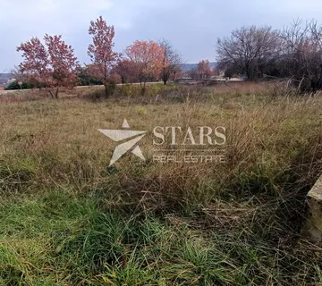 Labin, građ. zemljište 1549 m2 za dvije kuće s bazenom - cover