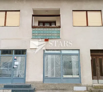 Plaški - Prostrana kuća s poslovnim prostorom - cover