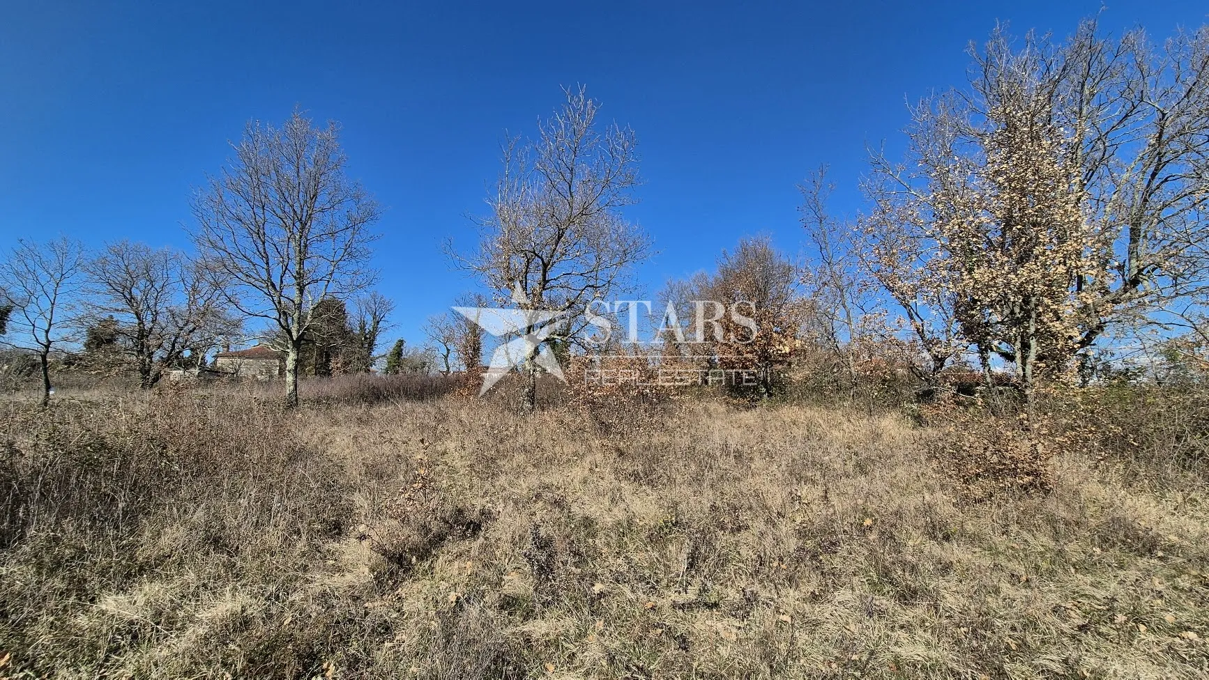 Istra, Višnjan - Žikovići - građevinski teren 836 m2 - cover