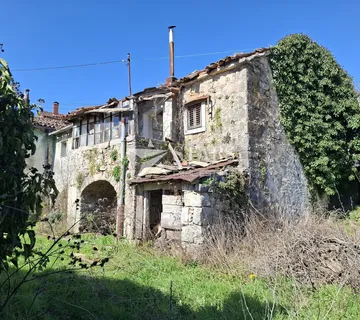 Matulji, Veli Brgud, ruševna kuća, prilika za obnovu! - cover