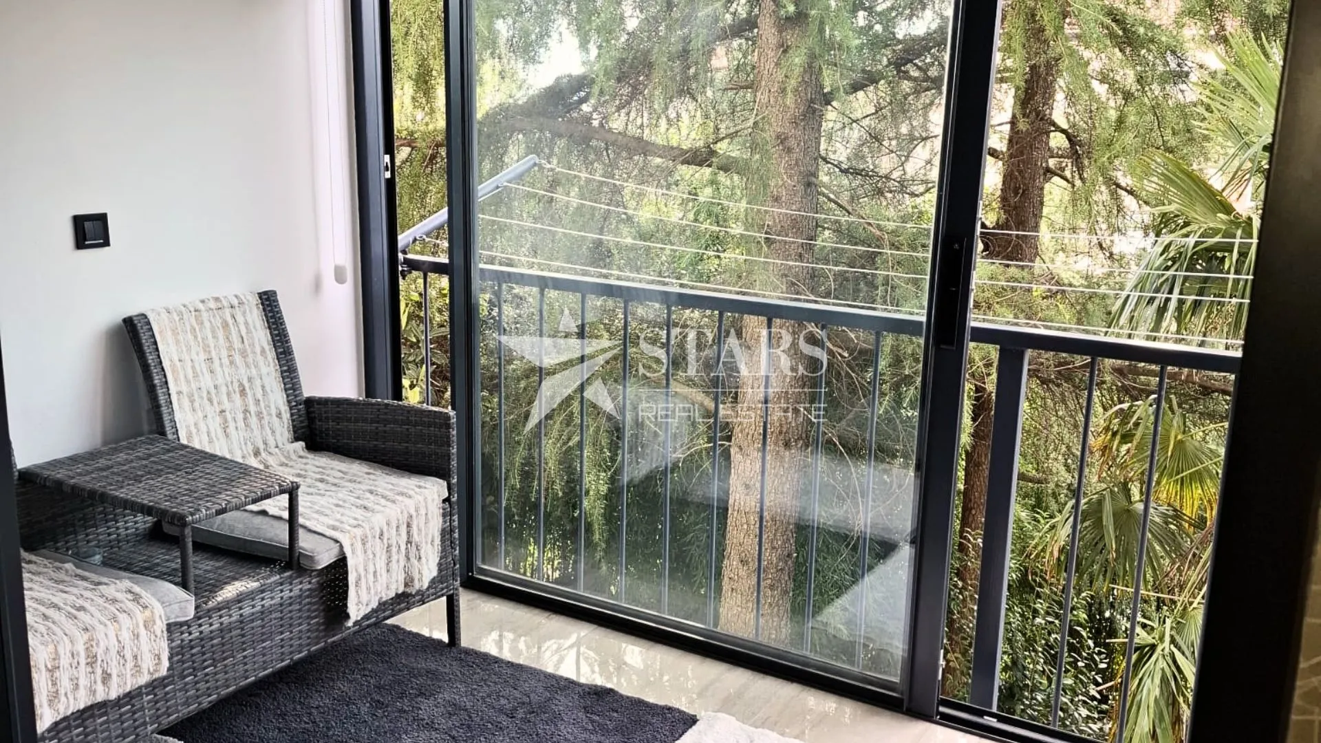 Srdoči – adaptiran stan na traženoj lokaciji, 2S+DB,ekskluzivno samo kod nas - cover