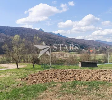 Ogulin - U ponudi je građevinsko zemljište ukupne površine 1.374 m² - cover