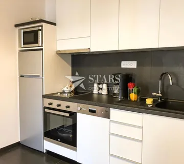 Opatija- stan u strogome centru, 50 m od mora - cover