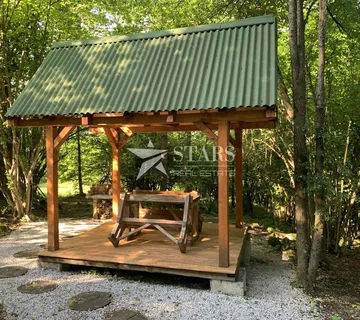 Gorski kotar, Vrbovsko - poljoprivredni teren sa roštiljem i sjenicom - cover