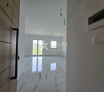 Buzet, 2S+DB stan u novogradnji, centar - cover