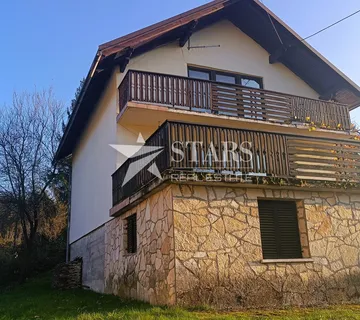 Ogulin - Prodaju se dvije kuće – mir, priroda i udobnost !  - cover