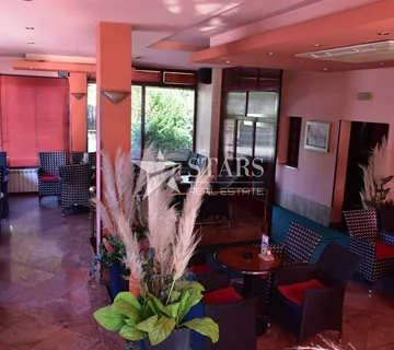 Rijeka, Viškovo, centar, kuća 560m2 – poslovni prostor  - cover